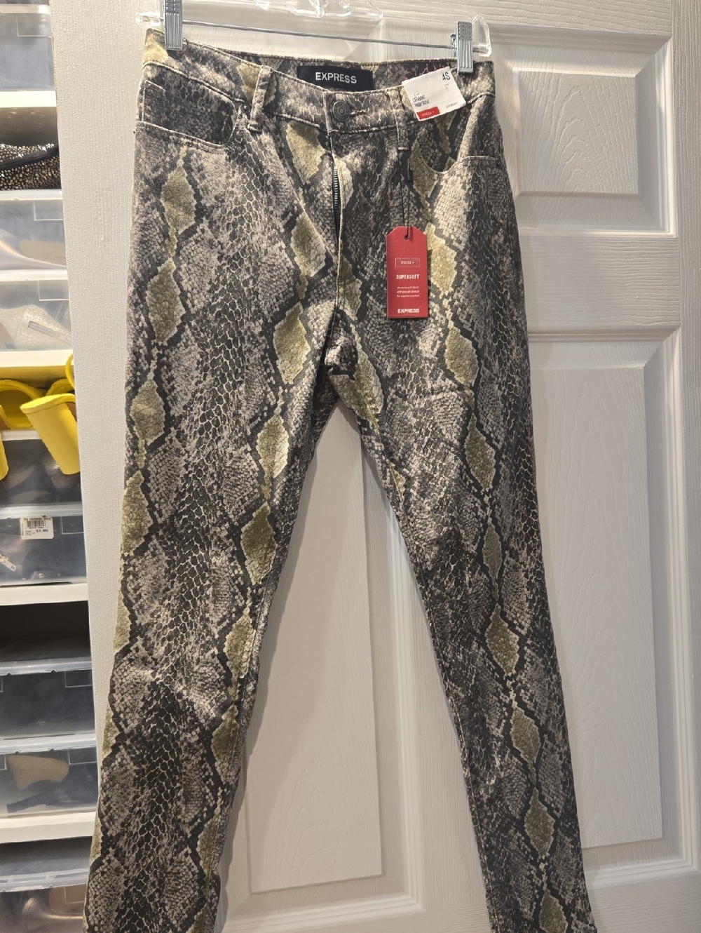 EXPRESS Snake-Print Skinny Jeans in Olive and Gray